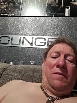 Snapshot of tomtom111111 chatting on February 12, 2026, 9:14 pm tomtom111111 online show from February 12, 2026, 9:14 pm