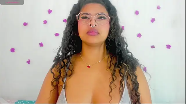 moana taylor online show from September 29, 2025, 12:44 pm