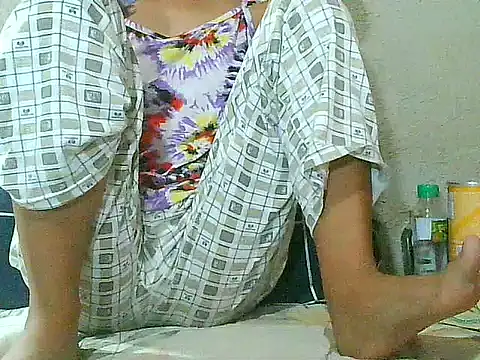 Snapshot of PinaySkinnyGirl chatting on June 24, 2026, 10:51 pm PinaySkinnyGirl online show from June 24, 2026, 10:51 pm