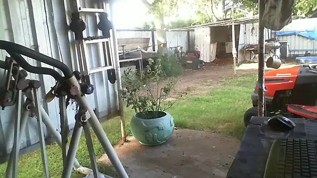 Snapshot of herbie010666 chatting on March 2, 2026, 7:15 am herbie010666 online show from March 2, 2026, 7:15 am