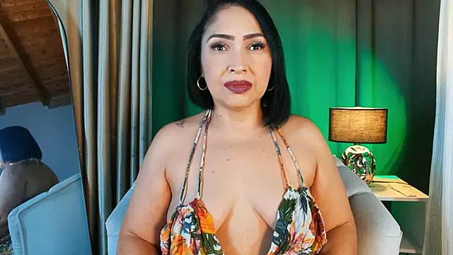 Madissononee online show from November 19, 2025, 2:11 am