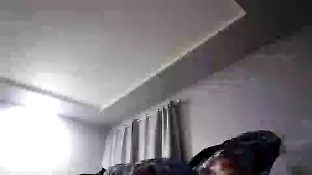 khloebanques online show from January 31, 2025, 3:20 am