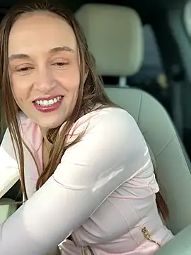 lunagirl13 online show from January 7, 2026, 7:08 pm