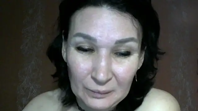 PrettyAndWild online show from November 9, 2025, 3:16 pm