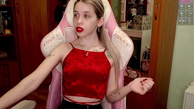 ho1yho1e online show from March 2, 2025, 6:03 pm