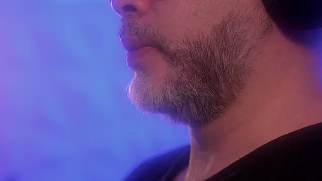 Sanders White online show from October 31, 2025, 2:24 pm