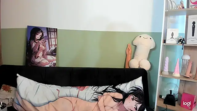 lilly sweett online show from February 1, 2026, 10:08 pm