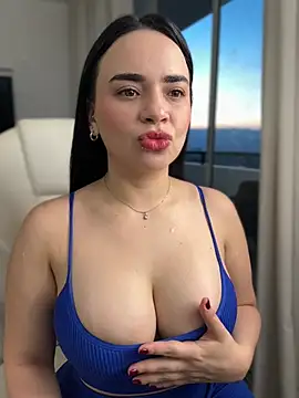 Snapshot of GeorginaJones chatting on January 31, 2025, 11:13 pm GeorginaJones online show from January 31, 2025, 11:13 pm