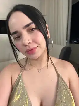 Snapshot of GeorginaJones chatting on January 25, 2025, 12:59 am GeorginaJones online show from January 25, 2025, 12:59 am