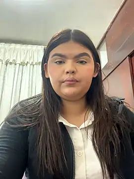 Lia sexx online show from October 5, 2025, 11:23 am