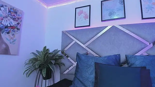 Snapshot of Keidy_rose chatting on November 7, 2025, 7:18 pm Keidy rose online show from November 7, 2025, 7:18 pm