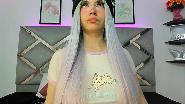 Snapshot of Keidy_rose chatting on March 18, 2025, 8:59 pm Keidy rose online show from March 18, 2025, 8:59 pm