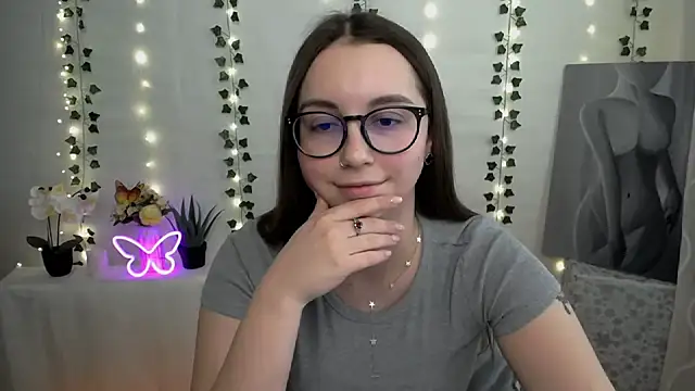 Snapshot of SweetPrincess_ chatting on February 25, 2025, 9:42 am SweetPrincess online show from February 25, 2025, 9:42 am