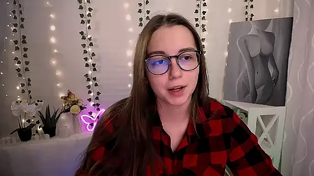 Snapshot of SweetPrincess_ chatting on November 19, 2025, 6:13 am SweetPrincess online show from November 19, 2025, 6:13 am