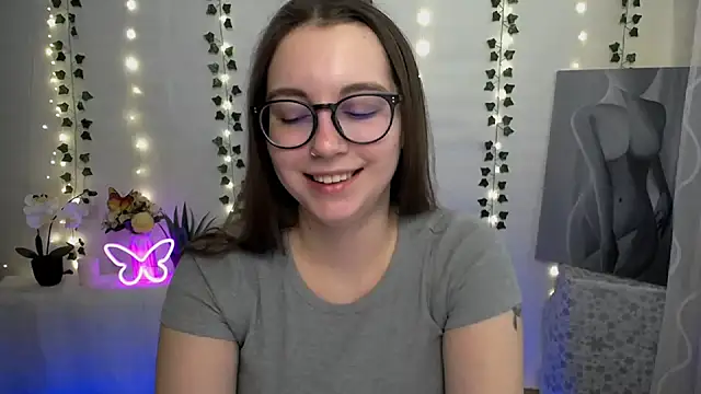 Snapshot of SweetPrincess_ chatting on March 5, 2025, 6:54 am SweetPrincess online show from March 5, 2025, 6:54 am