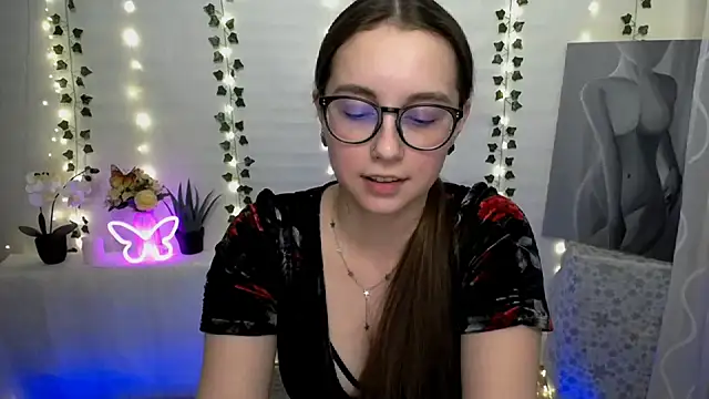 Snapshot of SweetPrincess_ chatting on March 13, 2025, 4:01 pm SweetPrincess online show from March 13, 2025, 4:01 pm