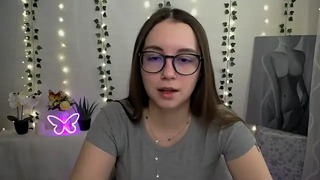 Snapshot of SweetPrincess_ chatting on February 25, 2025, 6:36 am SweetPrincess online show from February 25, 2025, 6:36 am