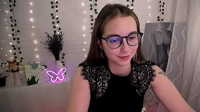Snapshot of SweetPrincess_ chatting on September 22, 2025, 5:46 am SweetPrincess online show from September 22, 2025, 5:46 am