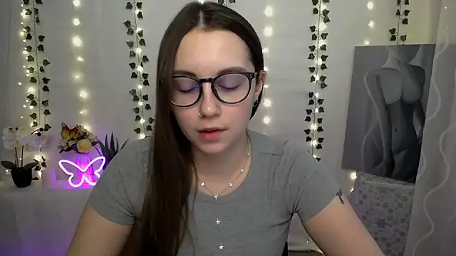 Snapshot of SweetPrincess_ chatting on February 25, 2025, 1:43 pm SweetPrincess online show from February 25, 2025, 1:43 pm