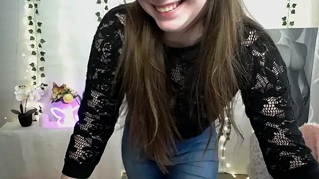 Snapshot of SweetPrincess_ chatting on March 10, 2025, 10:28 am SweetPrincess online show from March 10, 2025, 10:28 am