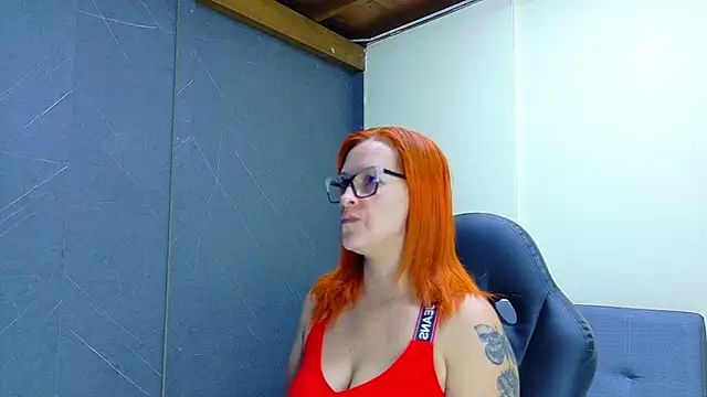 Britney taylor  online show from March 19, 2026, 8:20 pm