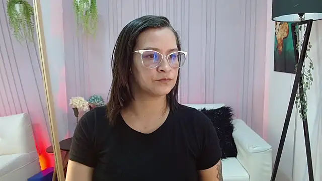 Snapshot of Britney_taylor_ chatting on January 12, 2025, 5:44 pm Britney taylor online show from January 12, 2025, 5:44 pm