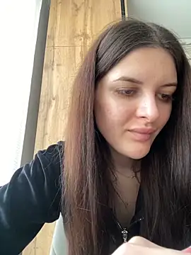 little belucci online show from February 26, 2025, 1:22 pm