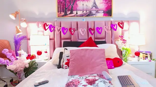 Snapshot of Anaa_Bellaa chatting on February 27, 2026, 12:49 pm Anaa Bellaa online show from February 27, 2026, 12:49 pm