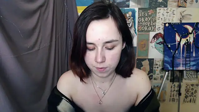 Snapshot of VeryVeryVeryShy_ chatting on February 11, 2025, 9:41 am VeryVeryVeryShy online show from February 11, 2025, 9:41 am