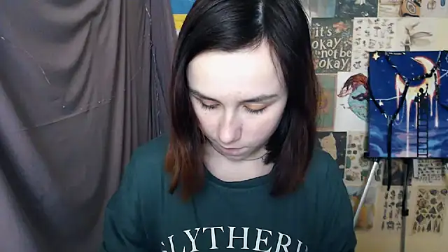 Snapshot of VeryVeryVeryShy_ chatting on February 18, 2025, 10:38 am VeryVeryVeryShy online show from February 18, 2025, 10:38 am