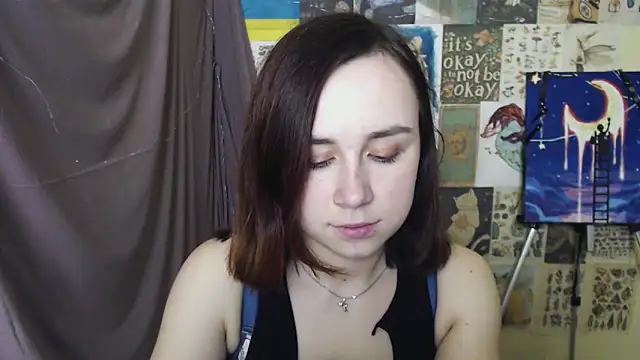 Snapshot of VeryVeryVeryShy_ chatting on March 13, 2025, 9:54 am VeryVeryVeryShy online show from March 13, 2025, 9:54 am