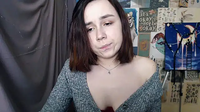 Snapshot of VeryVeryVeryShy_ chatting on February 21, 2025, 9:45 am VeryVeryVeryShy online show from February 21, 2025, 9:45 am