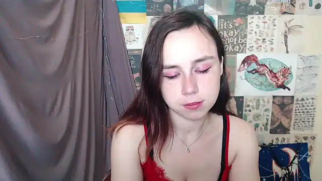 Snapshot of VeryVeryVeryShy_ chatting on September 10, 2025, 5:28 am VeryVeryVeryShy online show from September 10, 2025, 5:28 am