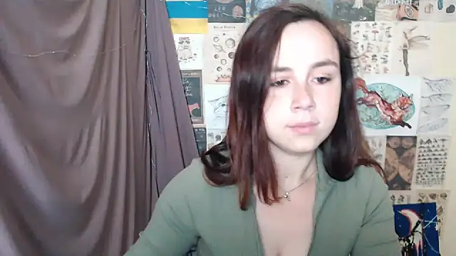 Snapshot of VeryVeryVeryShy_ chatting on September 13, 2025, 5:40 am VeryVeryVeryShy online show from September 13, 2025, 5:40 am
