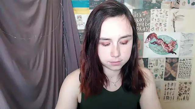 Snapshot of VeryVeryVeryShy_ chatting on September 22, 2025, 5:24 am VeryVeryVeryShy online show from September 22, 2025, 5:24 am
