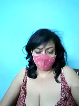 Snapshot of love_suman chatting on March 11, 2025, 6:52 pm love suman online show from March 11, 2025, 6:52 pm