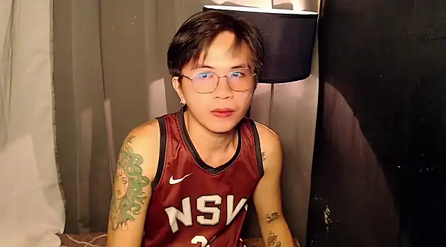 Snapshot of Sexy_Handsome_Drex chatting on March 8, 2025, 10:32 am Sexy Handsome Drex online show from March 8, 2025, 10:32 am