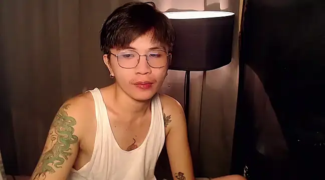 Snapshot of Sexy_Handsome_Drex chatting on March 2, 2025, 9:32 am Sexy Handsome Drex online show from March 2, 2025, 9:32 am