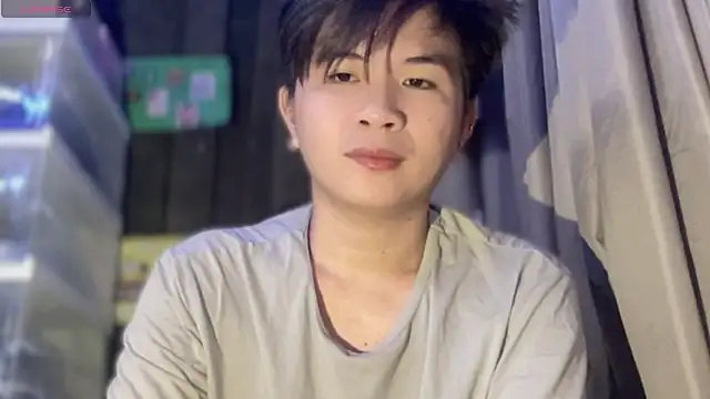 Sexy Handsome Drex online show from April 10, 2026, 2:13 pm