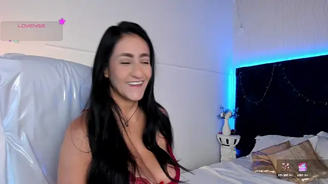 lauren fit online show from October 9, 2025, 3:23 pm