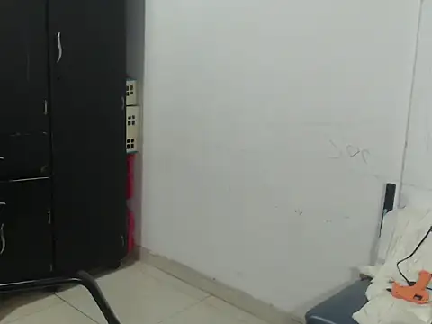 kylian 07 online show from November 28, 2025, 2:12 am