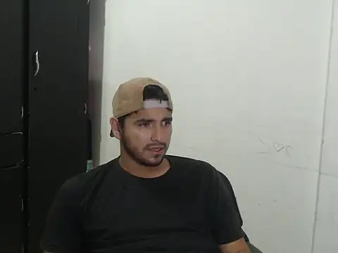 kylian 07 online show from November 5, 2025, 2:25 am