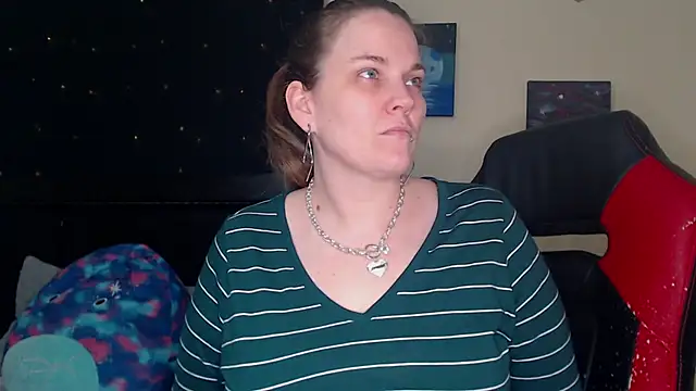 ToxicLilly online show from March 23, 2025, 8:04 am