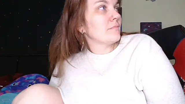 Snapshot of ToxicLilly chatting on December 14, 2025, 10:21 am ToxicLilly online show from December 14, 2025, 10:21 am