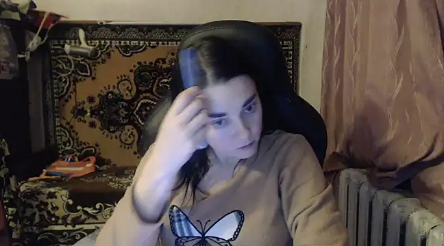 AlisaLaDiva online show from December 11, 2024, 8:39 pm