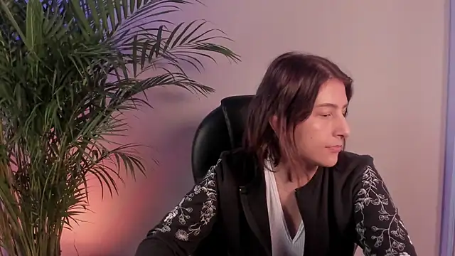 isa kiss online show from February 11, 2026, 12:27 pm