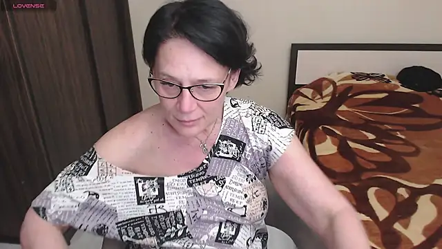 Snapshot of BelovedLady chatting on February 14, 2025, 3:47 pm BelovedLady online show from February 14, 2025, 3:47 pm