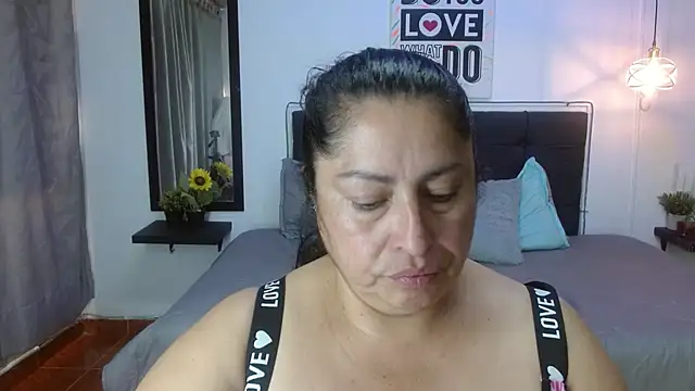 Snapshot of Keyla01_ chatting on February 6, 2026, 7:10 pm Keyla01 online show from February 6, 2026, 7:10 pm