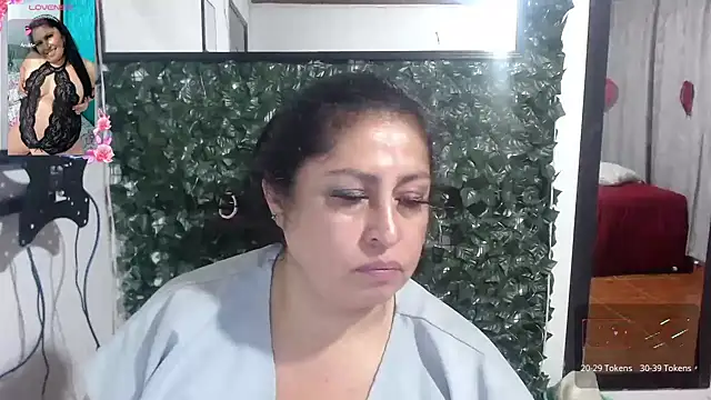 Snapshot of Keyla01_ chatting on March 8, 2025, 5:28 am Keyla01 online show from March 8, 2025, 5:28 am