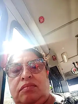 Snapshot of Keyla01_ chatting on February 27, 2026, 8:41 pm Keyla01 online show from February 27, 2026, 8:41 pm